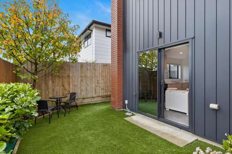 2/19 Karamu Street Te Atatu Peninsula_19