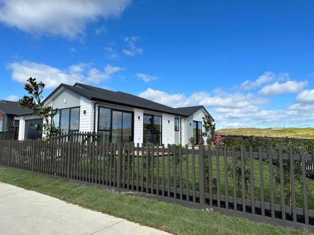 81 Waiwai Drive Wainui_2