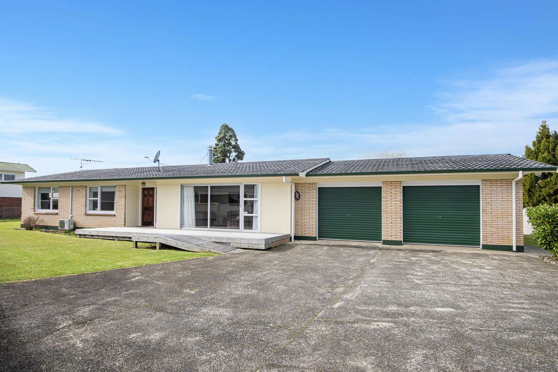 27 Carlton Crescent Kamo_0