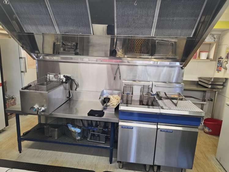 4 Main Road Katikati_6