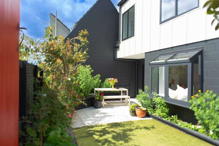 2/278 St Heliers Bay Road_1