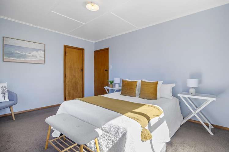 3 Hanlon Street Halfway Bush_18