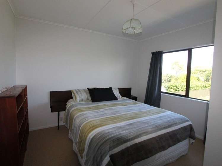 15 Puriri Street Hilltop_11