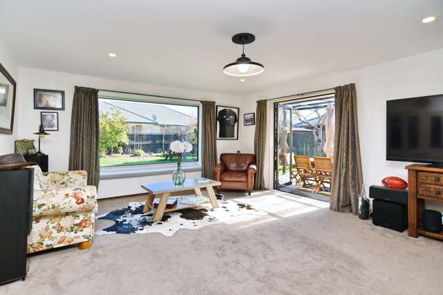 29 Glastonbury Drive Burwood_4