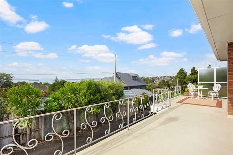 53 Uxbridge Road Mellons Bay_10