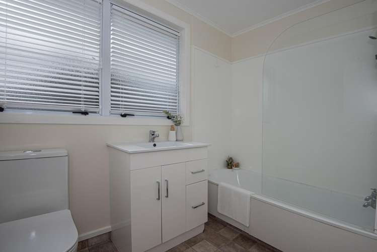 2 Lake Ora Road Te Kamo_7