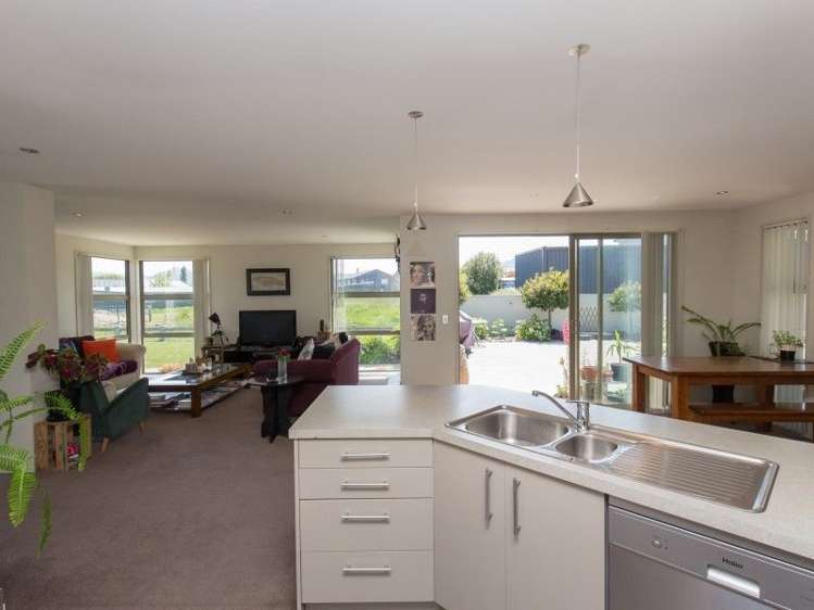 19 Alice Burn Drive Luggate_6