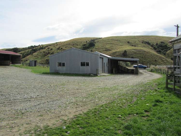 348 Happy Valley Road Tuatapere_3