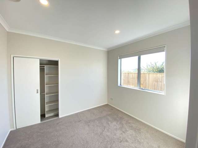 25 Eastfield Avenue Flat Bush_1