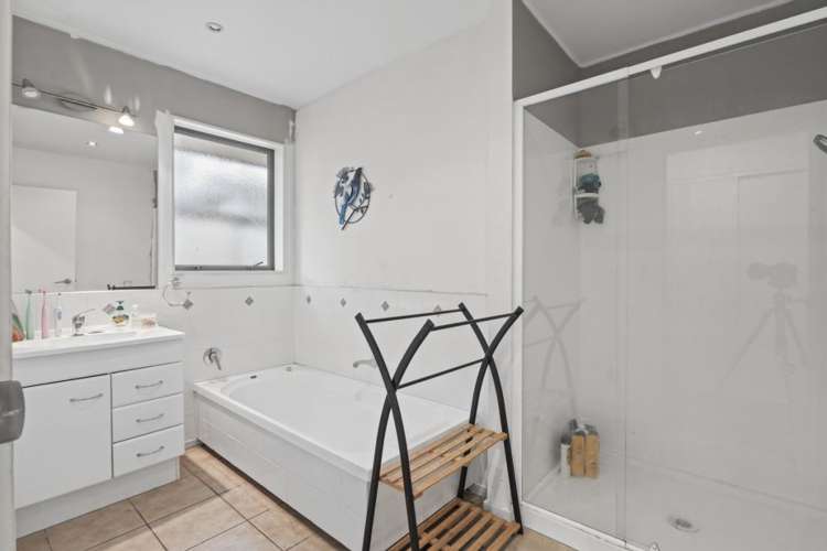 7 School Lane Kirwee_8