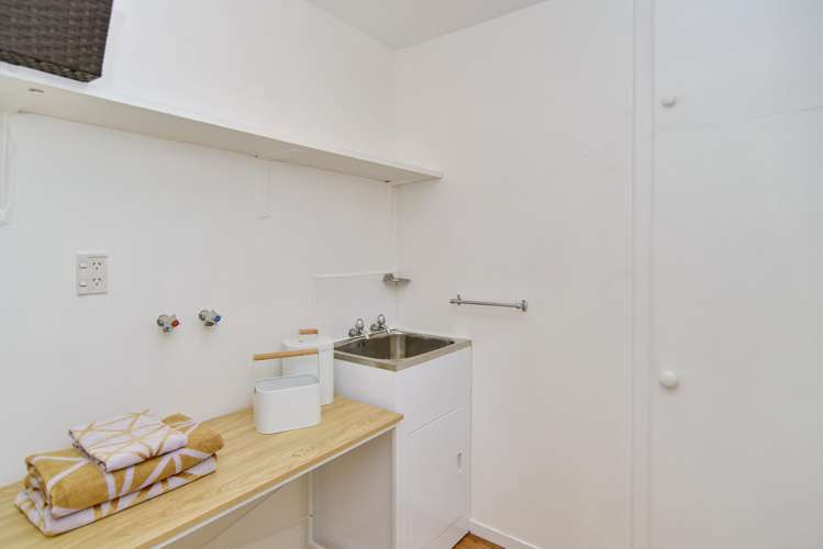 2/77 Glenmore Avenue Casebrook_13