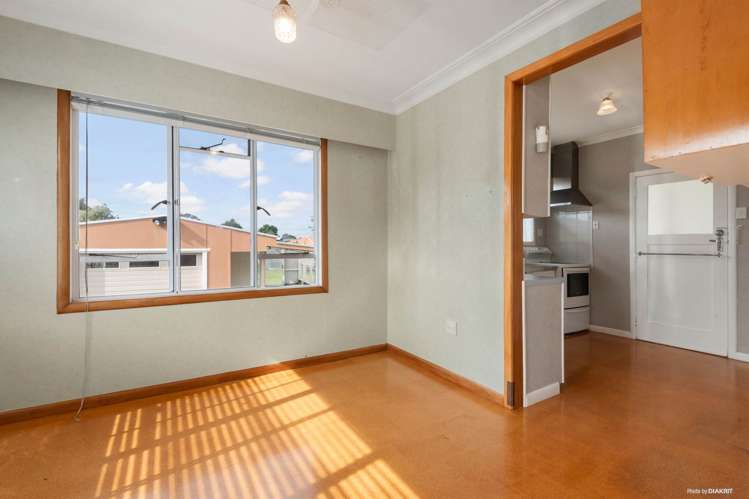 49 Yeovil Road Te Atatu Peninsula_14