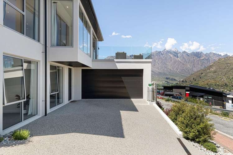 12A Florence Close Queenstown Hill_31