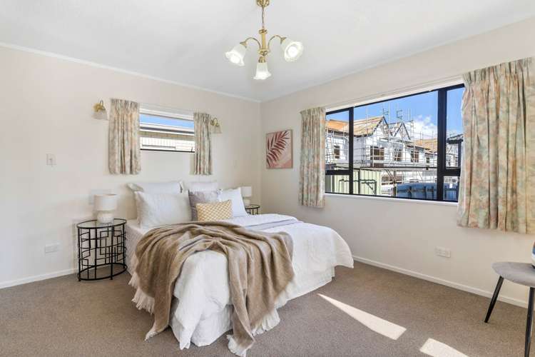 2/86 Donovan Street Blockhouse Bay_11