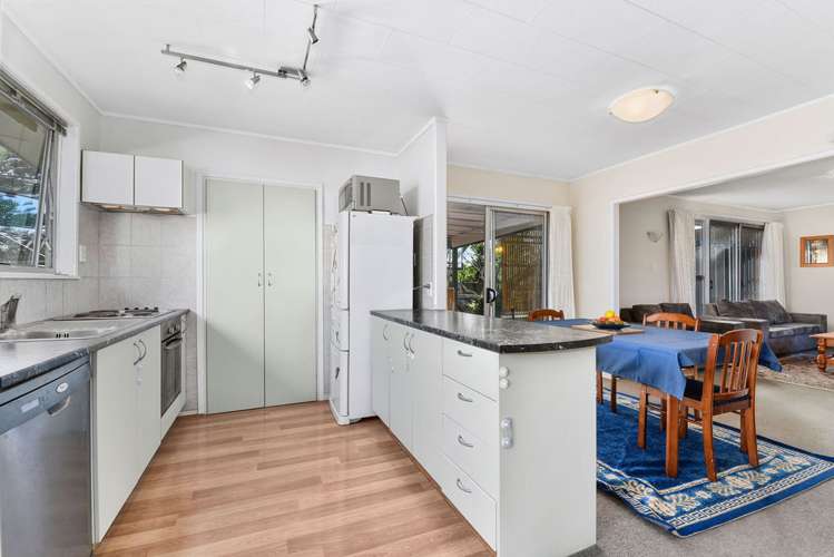 11 Fairdale Place Birkdale_11