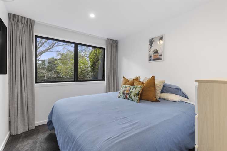 75a Glenmore Road Sunnyhills_11