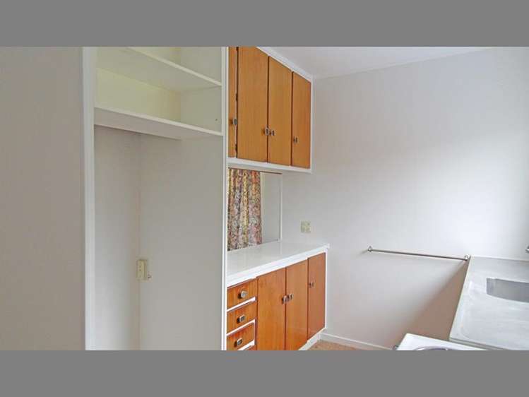 2/75 Moana Avenue One Tree Hill_3