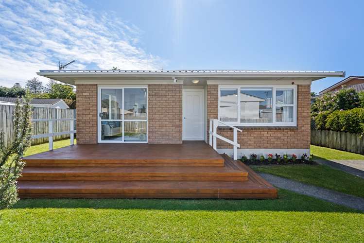 3/5 Empire Road Orewa_14