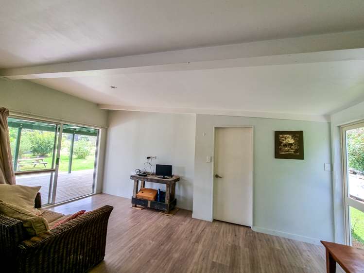 46 Waihuka Road Omapere_5