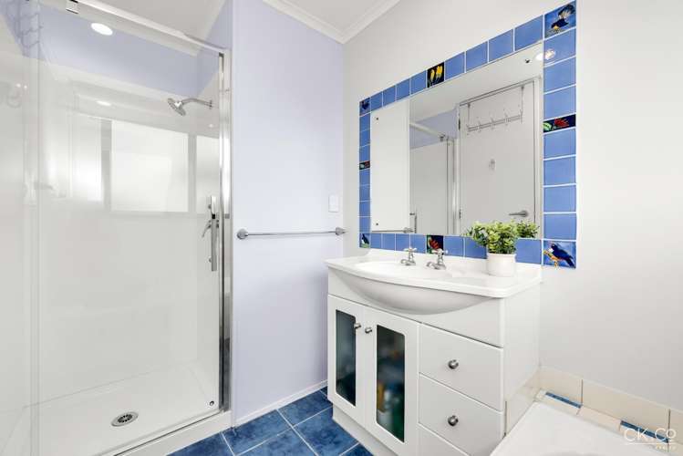 20 Fenchurch Grove Stokes Valley_12