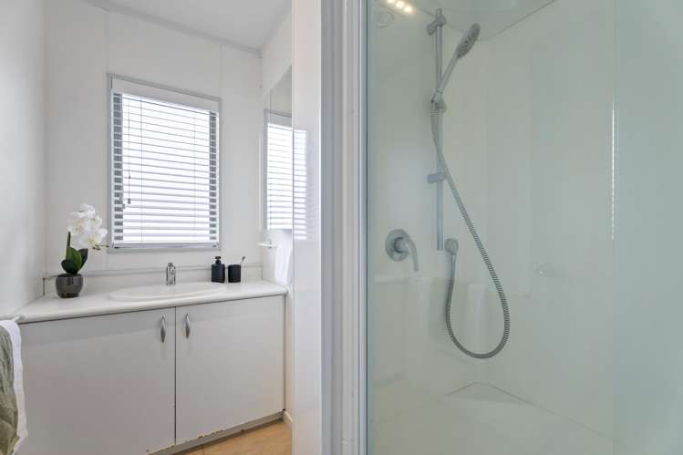 2/34 Elizabeth Drive West Harbour_12