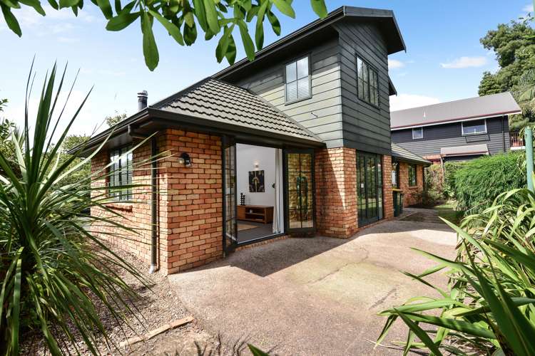 23 Whyte Street Hamilton East_17