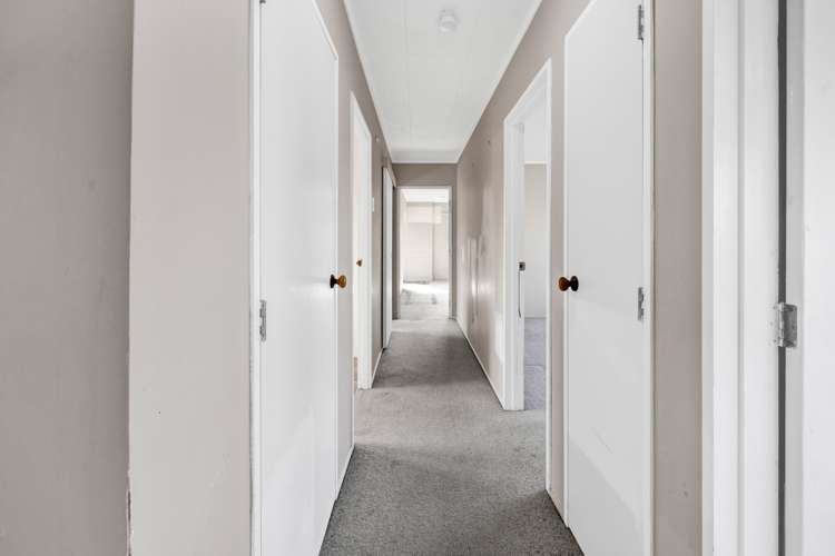 27 Tiverton Crescent Whalers Gate_10