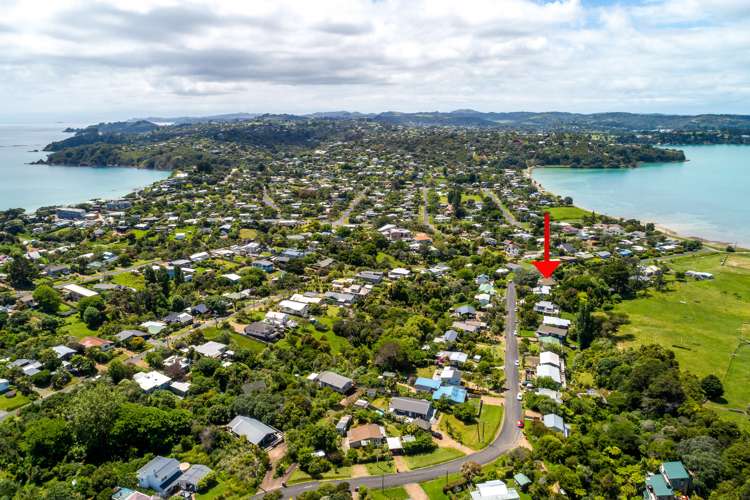 43 Tahatai Road Oneroa_34