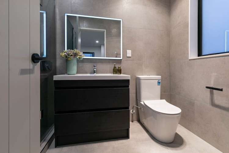 40 Houpuni Road Wainui_13