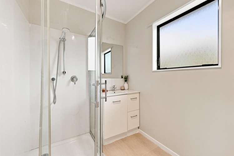 2/41 President Avenue Papakura_7
