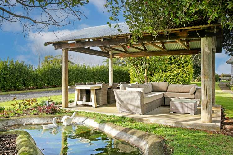 86 Saddleton Road Clarks Beach_11