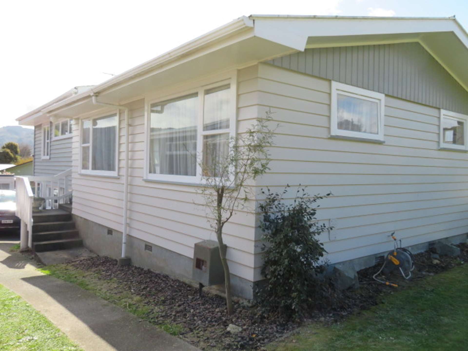 35 Hillside Drive Maoribank_0