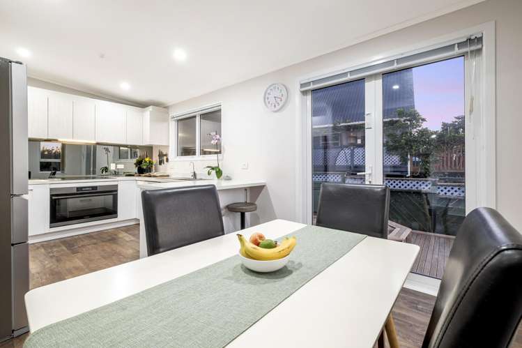 8 Japonica Crescent Ranui Heights_5