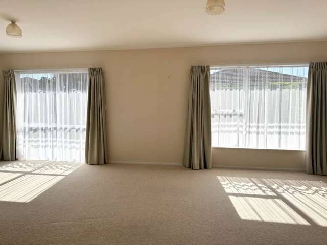 2/140 Manuroa Road Takanini_2