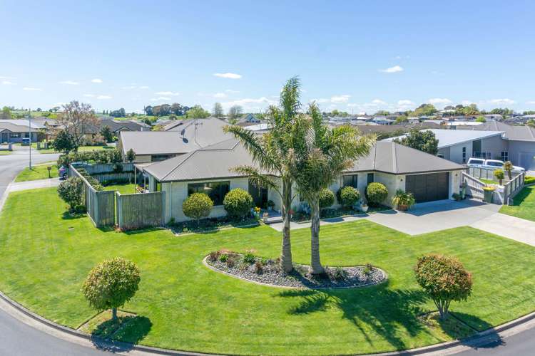 3 Ebony Court Rototuna North_1