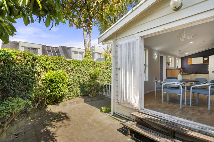 82 The Drive Epsom_5