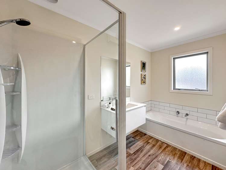 16 Rhoboro Road Twizel_22