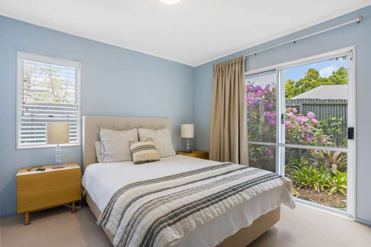 1/105 Glendale Road Glen Eden_8