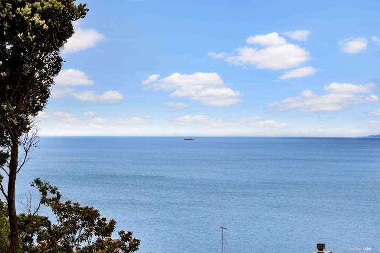 183 Beach Road Castor Bay_24