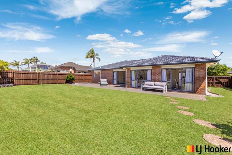 11 Trossach Place Wattle Downs_16