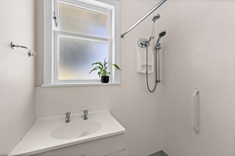 11 Cranby Crescent Onekawa_9