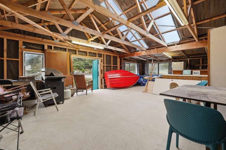 2 Boat Shed Careys Bay_13