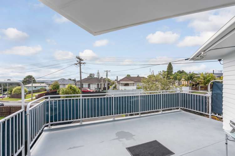 6 Glen Marine Parade Glendene_9