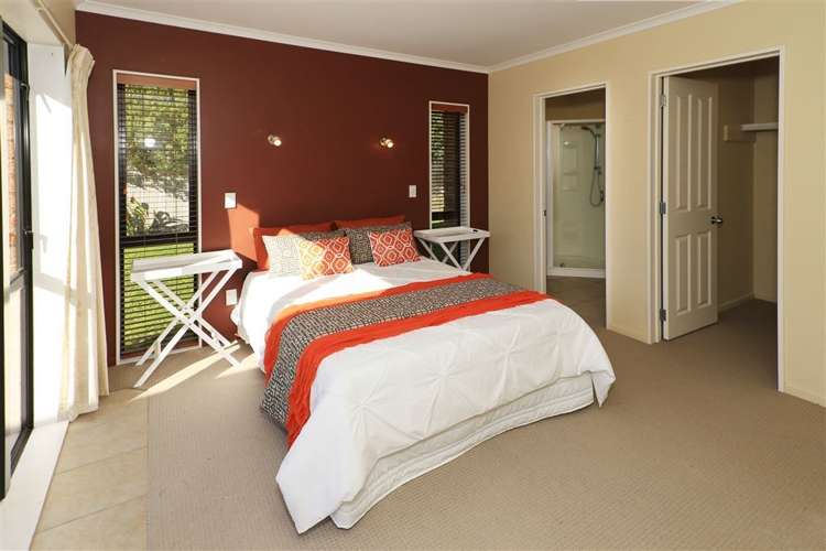 12 Stratford Place Huntington_14