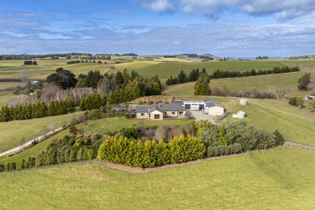 Lifestyle Opportunity With Stunning Views
