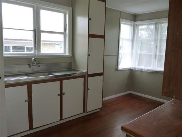 16 King Street Opunake_4