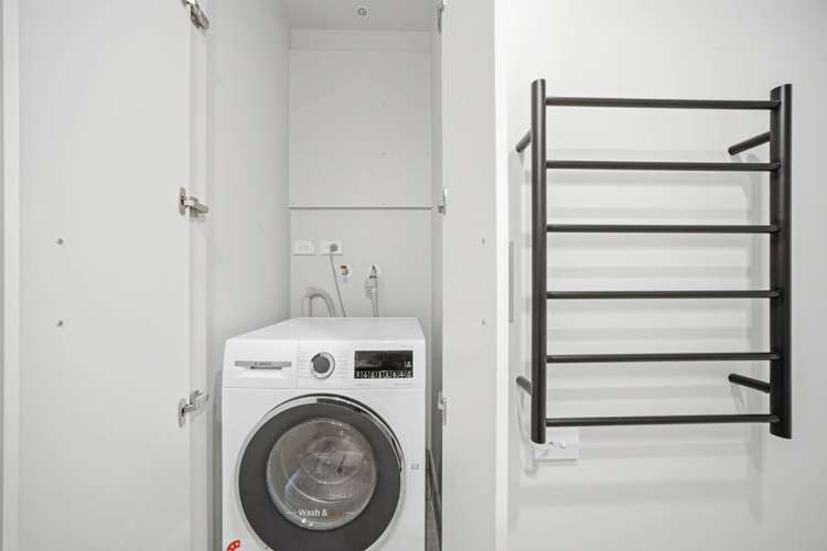 A403/2 Munroe Lane Albany_12