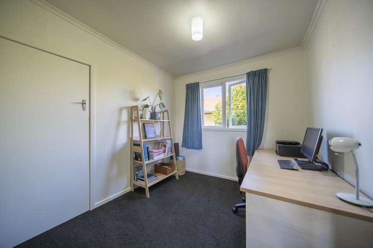 14 Pompolona Street Te Anau_8