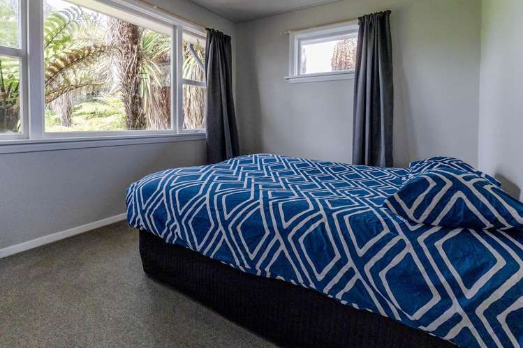 14 Jollie Street Hokitika_16