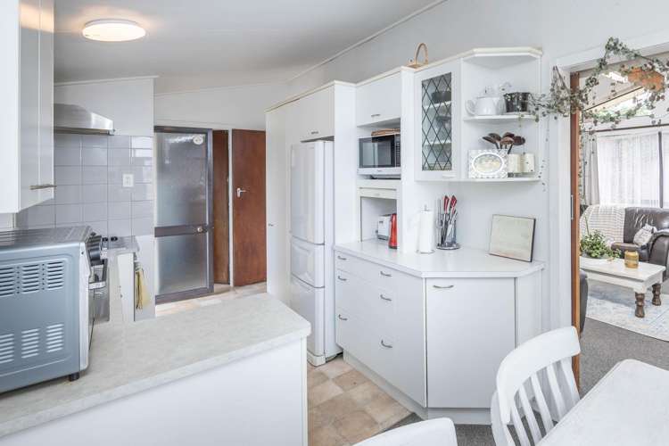 264 Clyde Street Hamilton East_13